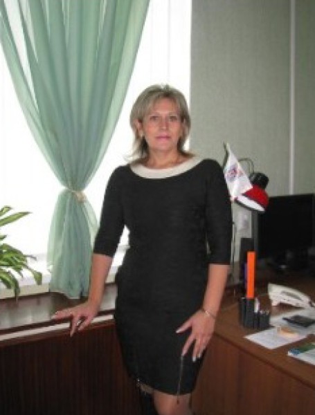 Директорку коледжу з Маріуполя судитимуть за державну зраду - подробиці