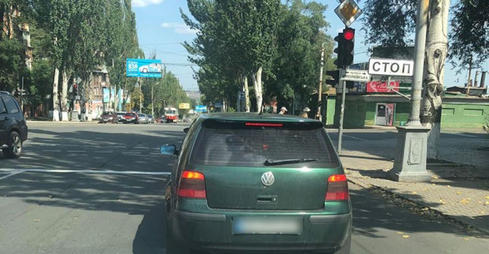 В Мариуполе женщина сбила на переходе подростка и сбежала (ФОТО)