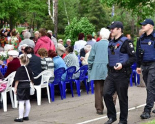 Полиция: празднование 72-й годовщины победы прошло в Мариуполе без серьёзных эксцессов (ФОТО)