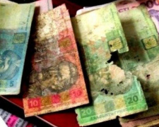 Украинцы смогут обменять испорченные купюры в любом банке