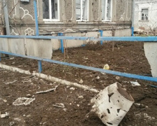 Формирования «ДНР» обстреляли Мариуполь. Пострадали два дома, столовая, горел зерноток