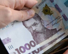 Донетчина по размеру средней зарплаты в августе уступает только Киеву