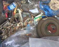 В мусорном баке в центре Мариуполя нашли боеприпасы (ФОТО)