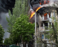 Сожженное оккупантами дважды: о расстреле здания Горуправления милиции 9 мая 2014 года (ФОТО+ВИДЕО-360)