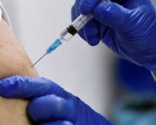 В Мариуполе еженедельно вакцинируется по 10 тысяч человек. Какие вакцины есть в наличии?