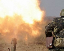 В зоне АТО на Донбассе вновь слышны артиллерийские взрывы