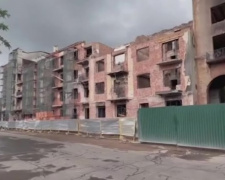 Маріупольців виселяють за відмову від російського паспорта: як нерухомість визнають “безхазяйною”