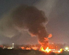 "Вічний вогонь" влаштували українські дрони на двох нафтобазах в Росії