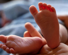 В Мариуполе после родов умерла многодетная мать, у которой диагностировали коронавирус