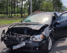 На Куприна в Мариуполе произошло сразу две аварии (ФОТО)