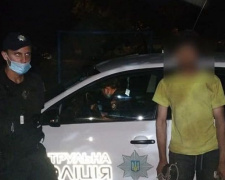 «Решил подзаработать»: в Мариуполе полицейские поймали гаражного вора