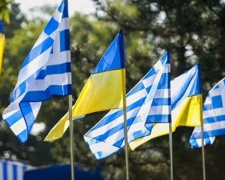 Відвоювати свободу та культуру: як греки Приазов’я зберігають традиції та нищать окупантів