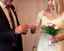 Вместе уже 25 лет: мариупольцы отметили серебряную свадьбу (ФОТО)