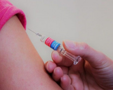 Где и какой вакциной можно привиться от коронавируса в Мариуполе?