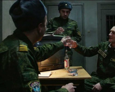 Невдало випили та закусили: у Маріуполі на смерть отруїли російських військових
