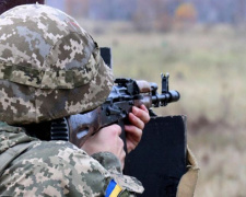 Сутки в ООС: 18 обстрелов и потери украинских военных