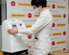 Спасти жизни людей: Фонд Рината Ахметова помогает стране в борьбе с коронавирусом