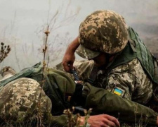 Под Мариуполем активизировались обстрелы боевиков: двое военных получили ранения