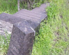 Могилы почетных граждан на еврейском кладбище в Мариуполе: за что получил привилегию весь род