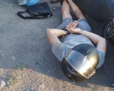 Полицейская погоня за Kawasaki закончилась в Мариуполе скоростным падением (ФОТО)