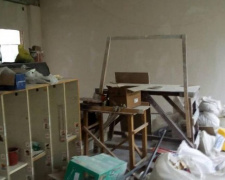 Со скандалом в Мариуполе перевели детей из сада в сад, "навесив" перевозку мебели на родителей (ФОТО)