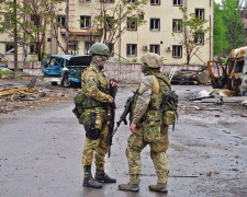 У Маріуполі "ахматівці" вишукують схованки з наркотиками  - так звана поліція не реагує