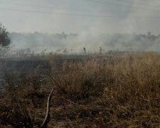 Вблизи КПВВ в Донецкой области произошел пожар (ФОТО)