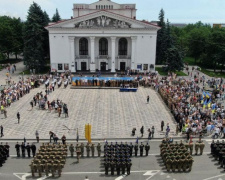 В Мариуполе масштабно празднуют День освобождения города (ФОТОРЕПОРТАЖ)