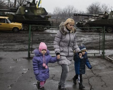 Более 190 тысяч детей стали переселенцами из-за войны в Донбассе