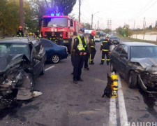 Тройное ДТП с пострадавшими: в Мариуполе ищут свидетелей аварии на Левобережье