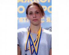 В Мариуполе погибла 14-летняя тяжелоатлетка Алина Перегудова