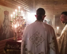 Православные и греко-католики Мариуполя празднуют Светлое Христово Воскресение (ФОТО+ВИДЕО)