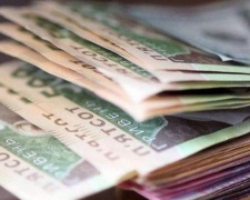 На выплату больничных и декретных украинцам Кабмин выделил 1,4 млрд грн
