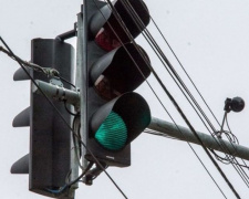 На новые светофоры мариупольских перекрестков выделили порядка 1,5 миллиона гривен (ФОТО)