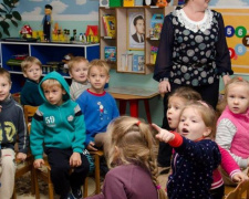 Мариупольский детский сад получил мебель на сумму более 200 тысяч (ФОТО)