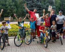 "Мини-велик": в Мариуполе прошли детские велогонки (ФОТО)