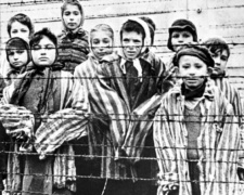 Мариуполь вместе со всем миром вспоминает жертв Холокоста