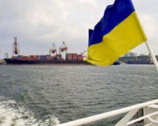 В Азовском море находится минимальное количество судов под украинским флагом