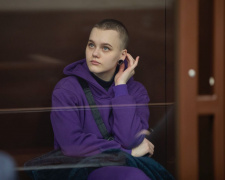 Поїхала до бабусі та отримала звинувачення в тероризмі – у РФ почали судити маріупольчанку Ірину Навальну