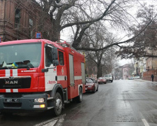 Мариупольские спасатели и полицейские рассказали бездомным о пожарной безопасности (ФОТО)