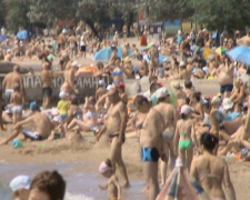 За выходные посещаемость пляжей Мариуполя достигла 32,5 тыс. человек (ФОТО)