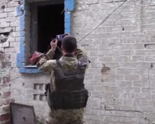 В сети опубликовано видео последствий танкового обстрела Авдеевки (ВИДЕО)