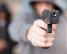 В Мариуполе неизвестный стрелял в полицейского