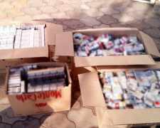 Мариупольцы помогли полицейским изъять более 2,5 тысячи пачек сигарет без лицензии (ФОТО)