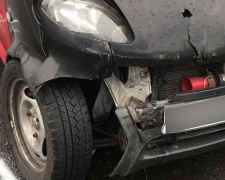 В Мариуполе микроавтомобиль столкнулся с фургоном