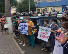 Жители Донбасса без права голоса: в Мариуполе прошел мирный митинг