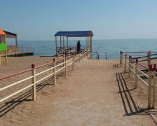 В Мариуполе готовят к открытию пляж для людей с инвалидностью (ФОТО)