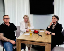 Пережив клінічну смерть та ампутацію руки: захисник Маріуполя Олег Токарь отримав квартиру від "Серця Азовсталі"