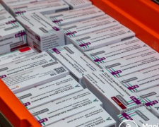 В Мариуполь привезли 6400 доз вакцин от COVID-19 корейского и китайского производства