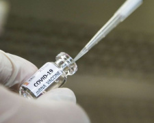 Вакцину против коронавируса получит 20% украинцев